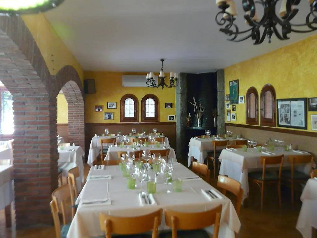 Hostal L'Ou De Reig Montseny Vendégház